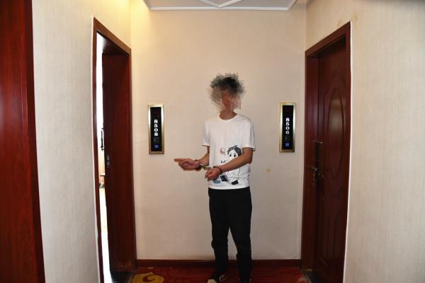 打电诈、端窝点，10名违法人员被抓获