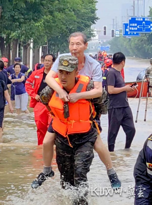 河北应急预案响应提升!直击涿州救援最新进展→ 河北应急预案响应提升!直击涿州救援最新进展→