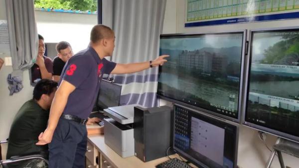 上海一出租车司机遭劫杀，两名凶手潜逃21年……案件破了！