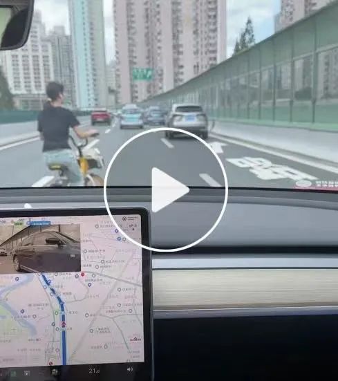 吓人！一女子上海内环高架骑单车险些被撞，交警：系未成年，已批评教育