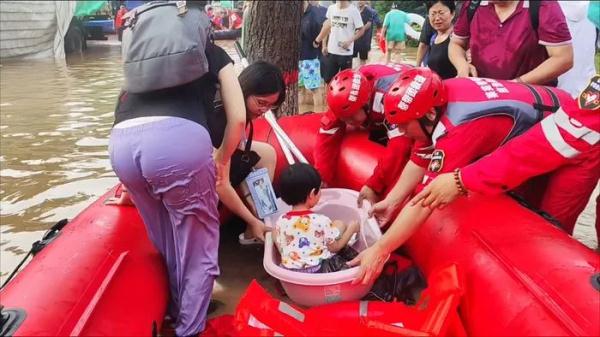 “我还能挺住,这点儿累不算什么!” “我还能挺住,这点儿累不算什么!”