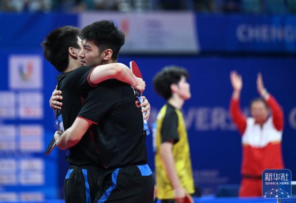 成都大运会 | 徐瑛彬/薛飞获得乒乓球男双冠军 成都大运会 | 徐瑛彬/薛飞获得乒乓球男双冠军