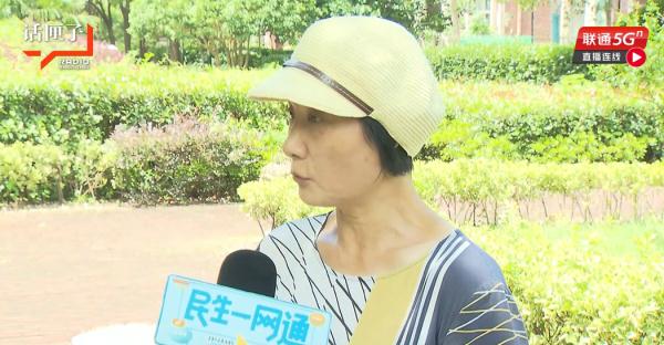 小区顶楼瓦片脱落高坠，证据面前开发商耍赖皮，居民：烂屋顶谁来修？