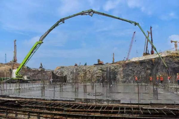 白云机场T3交通枢纽轨道交通预留工程开始封底