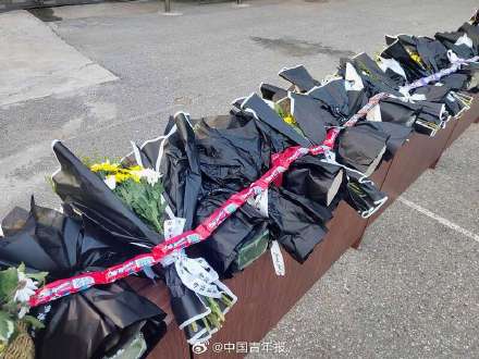 追记暴雨中牺牲的90后消防员冯振 追记暴雨中牺牲的90后消防员冯振