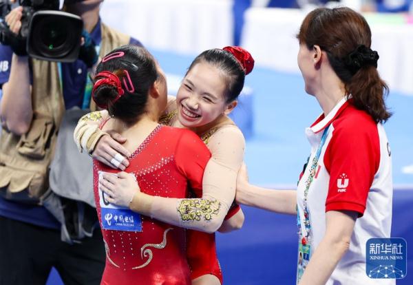 成都大运会 | 中国选手包揽体操女子个人全能冠亚军 成都大运会 | 中国选手包揽体操女子个人全能冠亚军
