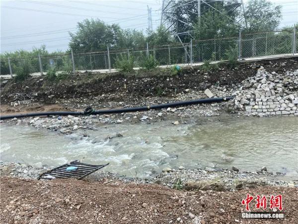 战友追忆冯振：“我被推到安全区，他却不见了……”
