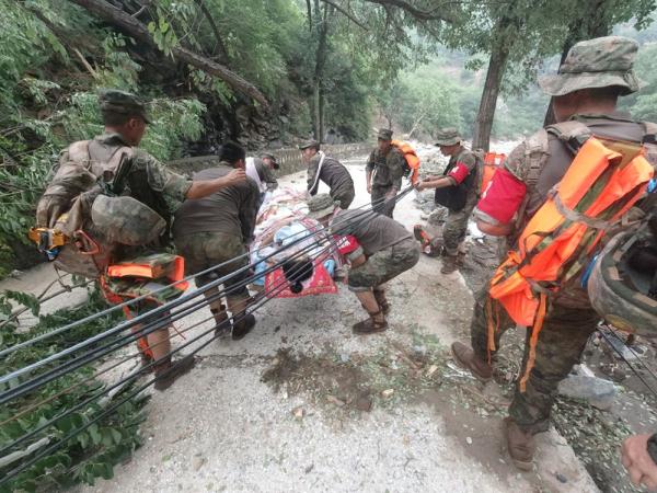 人民至上 使命必达——解放军和武警部队防汛救灾直击