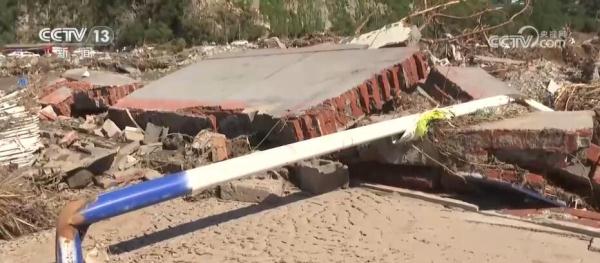 打通主干道 外援加自救 北京门头沟受灾村庄开启灾后恢复工作 打通主干道 外援加自救 北京门头沟受灾村庄开启灾后恢复工作