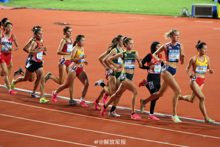 夏雨雨获女子5000米亚军