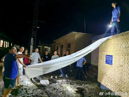 这就是先锋队！暴雨受困的K1178列车上成立七人临时党支部