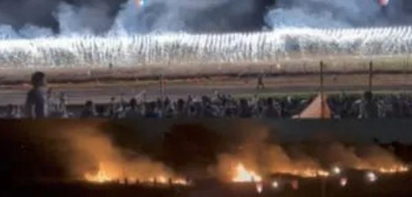 日本东京烟火大会被迫中止，现场燃起大火