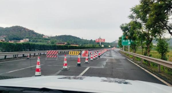 昆曲、昆楚、昆石高速部分路段正在施工，绕行线路看这里→