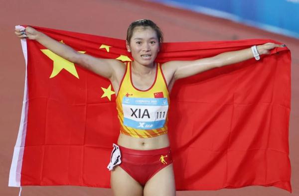 谁“雨”争锋！贵州女孩夏雨雨，继万米夺冠后再添一银！
