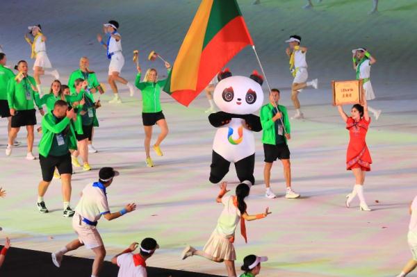 “我是大学生，你尽管放心……”