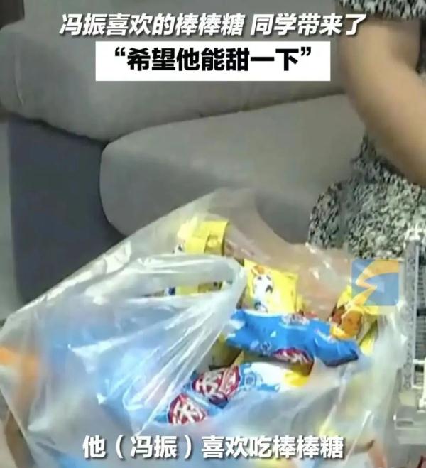 山东上万人这样迎接烈士回家