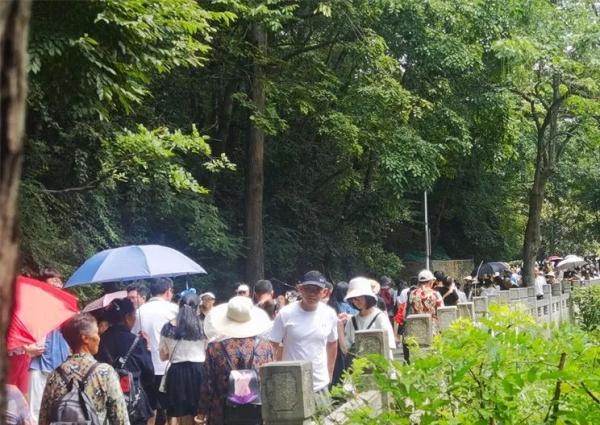 “限流”首日！贵阳黔灵山情况如何？