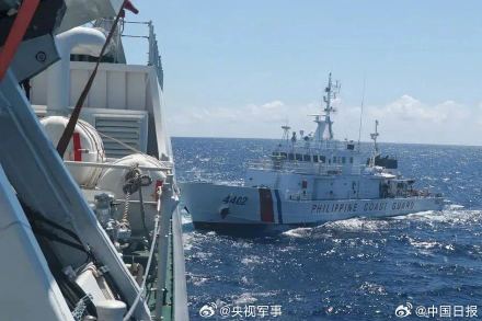 海警驱离菲非法进入我仁爱礁邻近海域船只