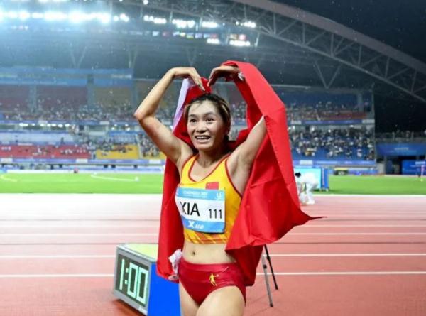 谁“雨”争锋！贵州女孩夏雨雨，继万米夺冠后再添一银！