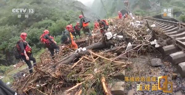 K396：落坡岭105小时