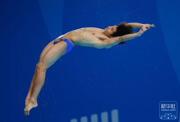 成都大运会 | 跳水:黄子淦、杨凌分获男子跳台冠亚军 成都大运会 | 跳水:黄子淦、杨凌分获男子跳台冠亚军