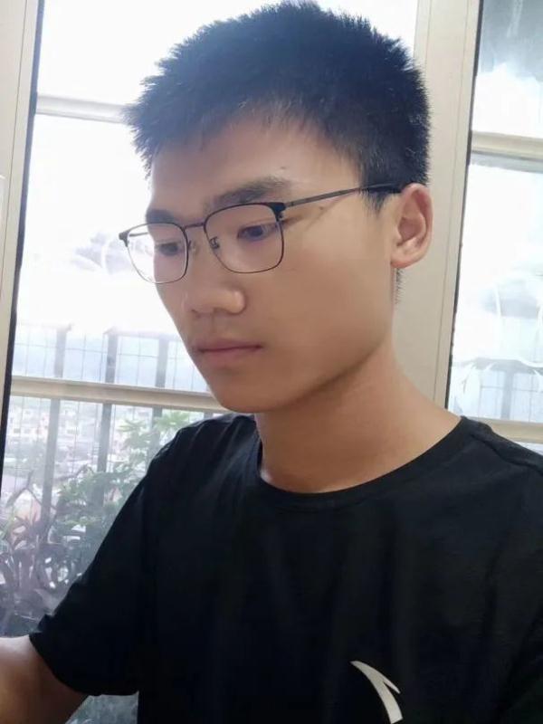 “航天三人组”被北航录取！同班、同寝室、同一年、同一专业！