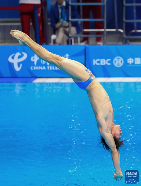 成都大运会 | 跳水:黄子淦、杨凌分获男子跳台冠亚军 成都大运会 | 跳水:黄子淦、杨凌分获男子跳台冠亚军