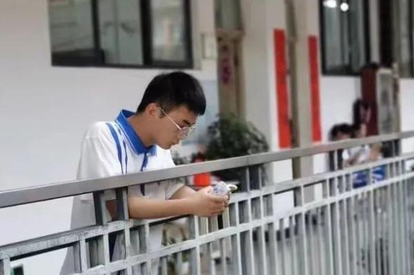 “航天三人组”被北航录取！同班、同寝室、同一年、同一专业！