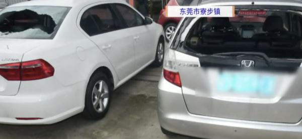 男子怒砸五车，原因太奇葩