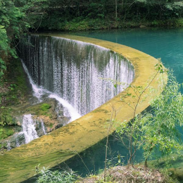 1小时从贵阳刹拢荔波！贵南高铁贵荔段今日首发，一起来打卡