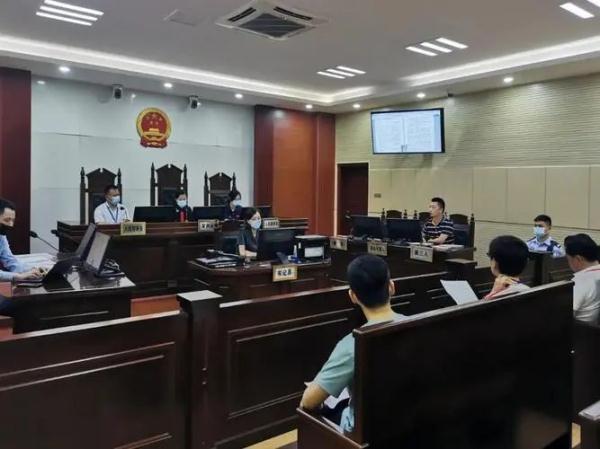 女子在法庭上偷删出轨证据 法院：拘留十日！