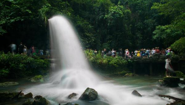 1小时从贵阳刹拢荔波！贵南高铁贵荔段今日首发，一起来打卡