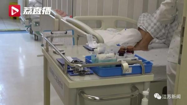 警惕!这样喝水可能致命,女子因此住进ICU 警惕!这样喝水可能致命,女子因此住进ICU