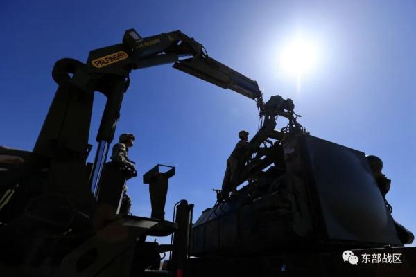 防空兵，火力全开！