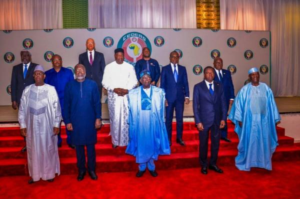 尼日尔政变军人拒绝西共体派代表团入尼斡旋