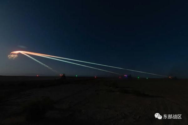 防空兵，火力全开！