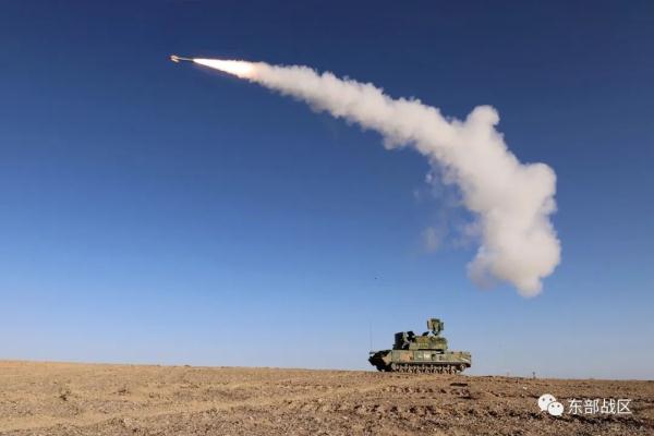 防空兵，火力全开！