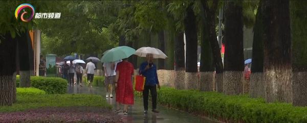 近期昆明暴雨总出现在下班时?云南省气象台回复...... 近期昆明暴雨总出现在下班时?云南省气象台回复......
