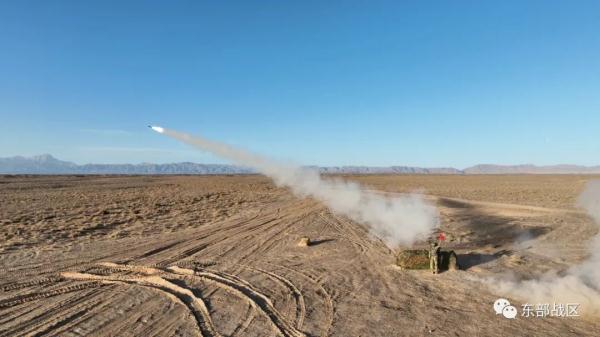 防空兵，火力全开！