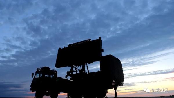 防空兵，火力全开！