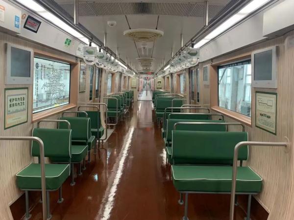 一趟车穿越60年!北京地铁开启“时光列车”,速来打卡—— 一趟车穿越60年!北京地铁开启“时光列车”,速来打卡——