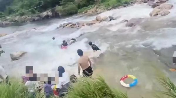 7人遇难，又是网红打卡点！汛期出游请注意→