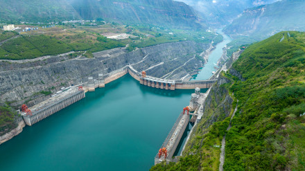全力顶峰保供!世界最大清洁能源走廊六座梯级电站单日发电超10亿度