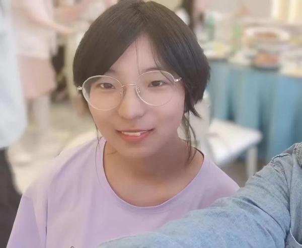 “这是我今年收到最好的消息!”一大波录取通知书正在派送,来沾喜气! “这是我今年收到最好的消息!”一大波录取通知书正在派送,来沾喜气!