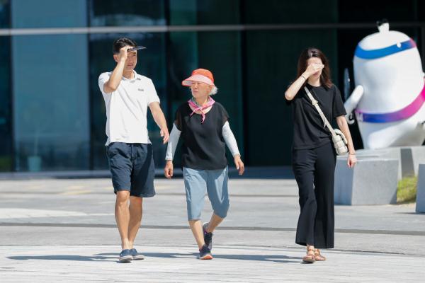 全球气温再创新高 应对气变迫在眉睫