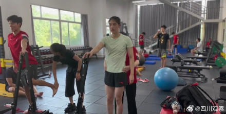 加油！张雨霏覃海洋备战亚运会！