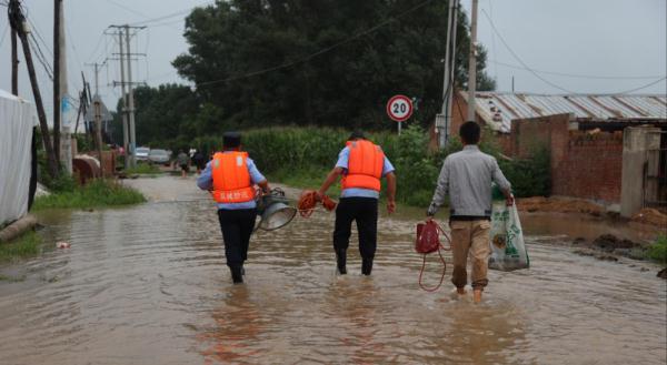 哈尔滨市公安局双城分局持续加大警力部署 全力以赴做好防汛救灾工作
