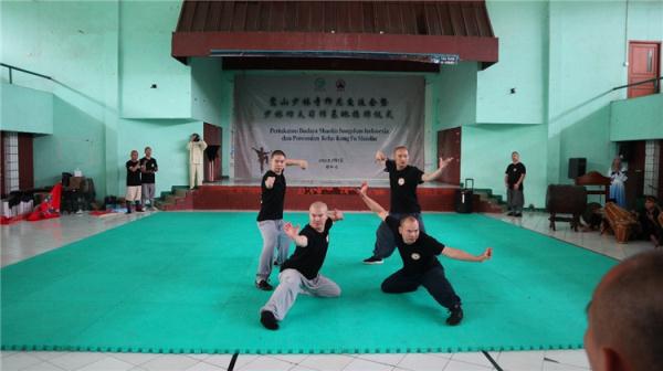 印尼阿拉扎大学孔子学院举行少林功夫传习基地揭牌仪式