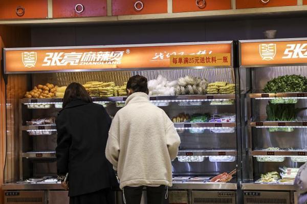 张亮麻辣烫假羊肉事件引关注 加盟类餐饮企业为何乱象多