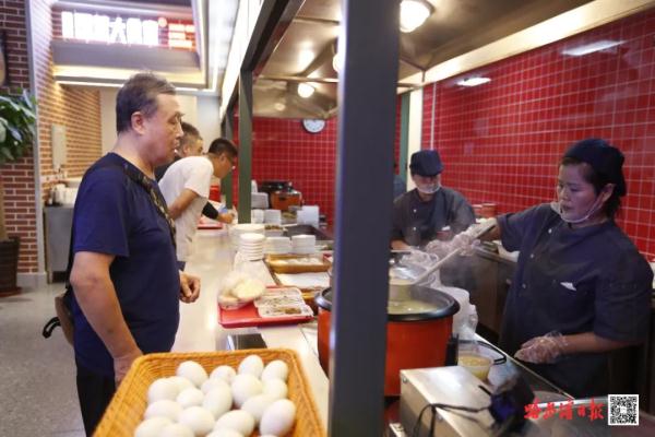 哈市首个“国营大食堂”开饭！营养饭菜暖胃又暖心……